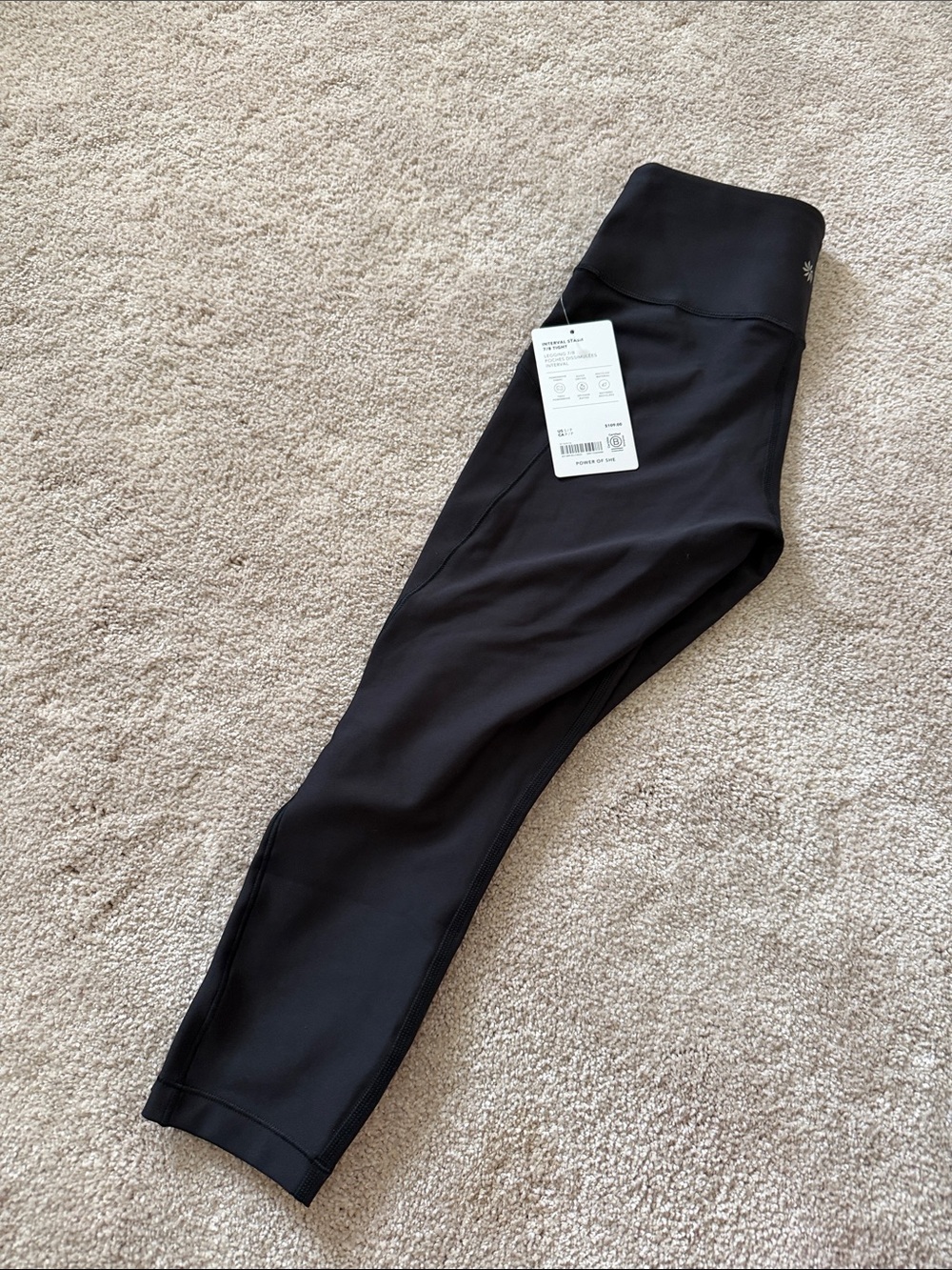 Athleta- NWT- Black Athletic Leggings- 7/8 poches interval
